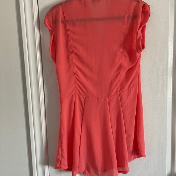 Coral fitted blouse - Picture 3 of 3